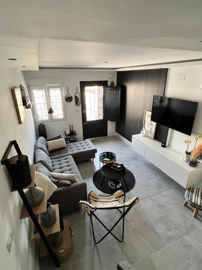 Prachtig Gemoderniseerde Woning Op 250 Meter Het *