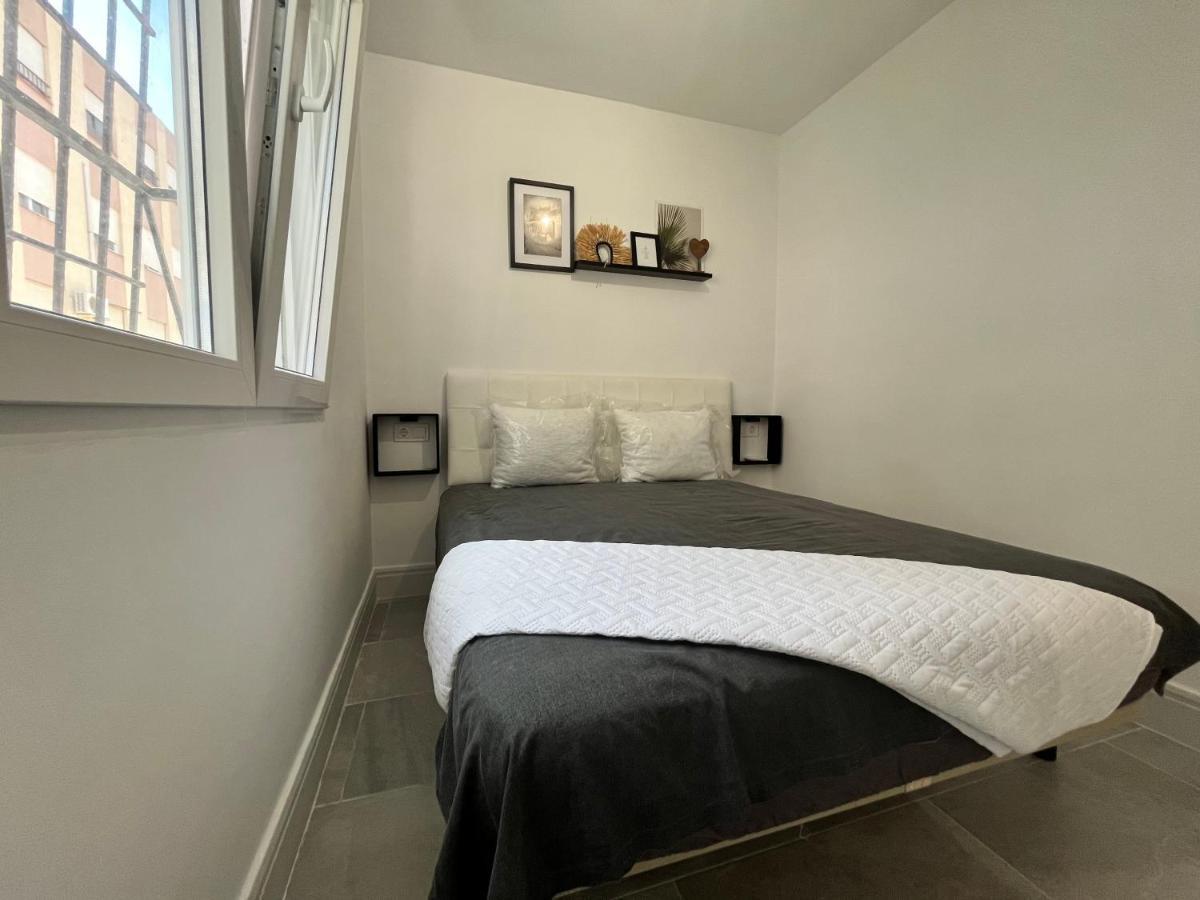 Hébergement de vacances Prachtig Gemoderniseerde Woning Op 250 Meter Het