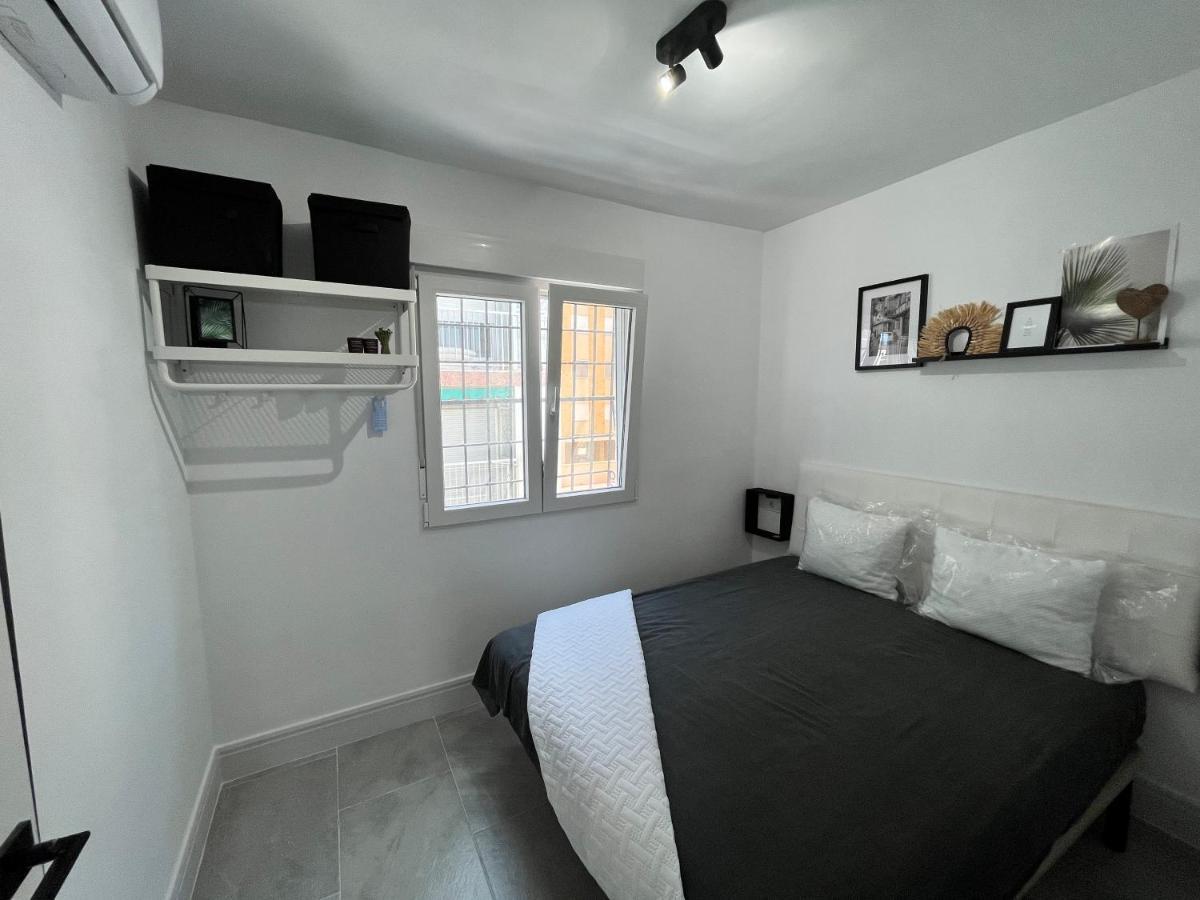 Prachtig Gemoderniseerde Woning Op 250 Meter Het Hébergement de vacances Santa Pola